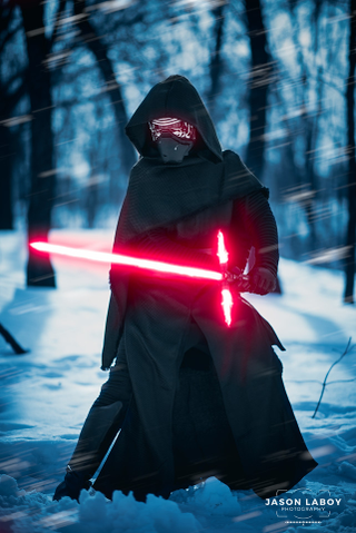 Illustration for article titled Absolutely Perfect Force Awakens Cosplay